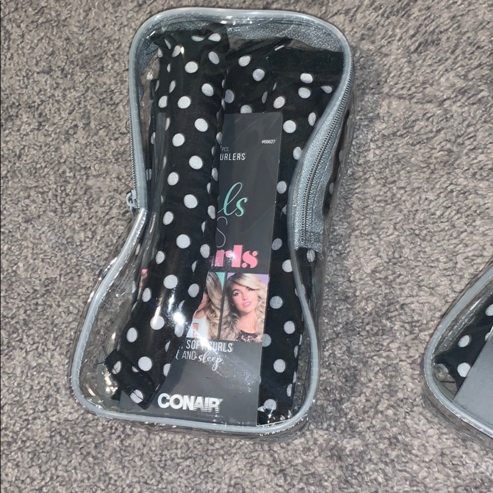 Hair curlers